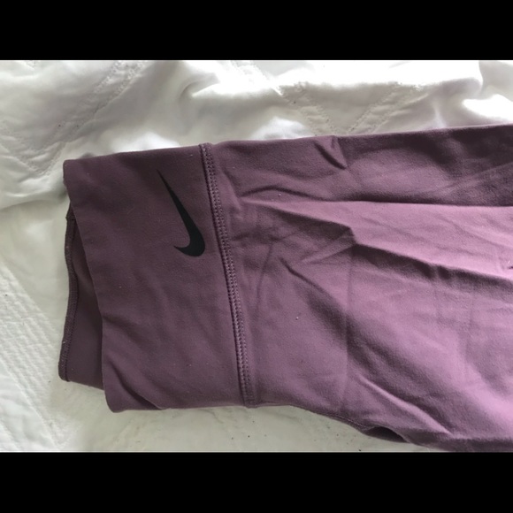 Nike Pants - Nike lavender capri
